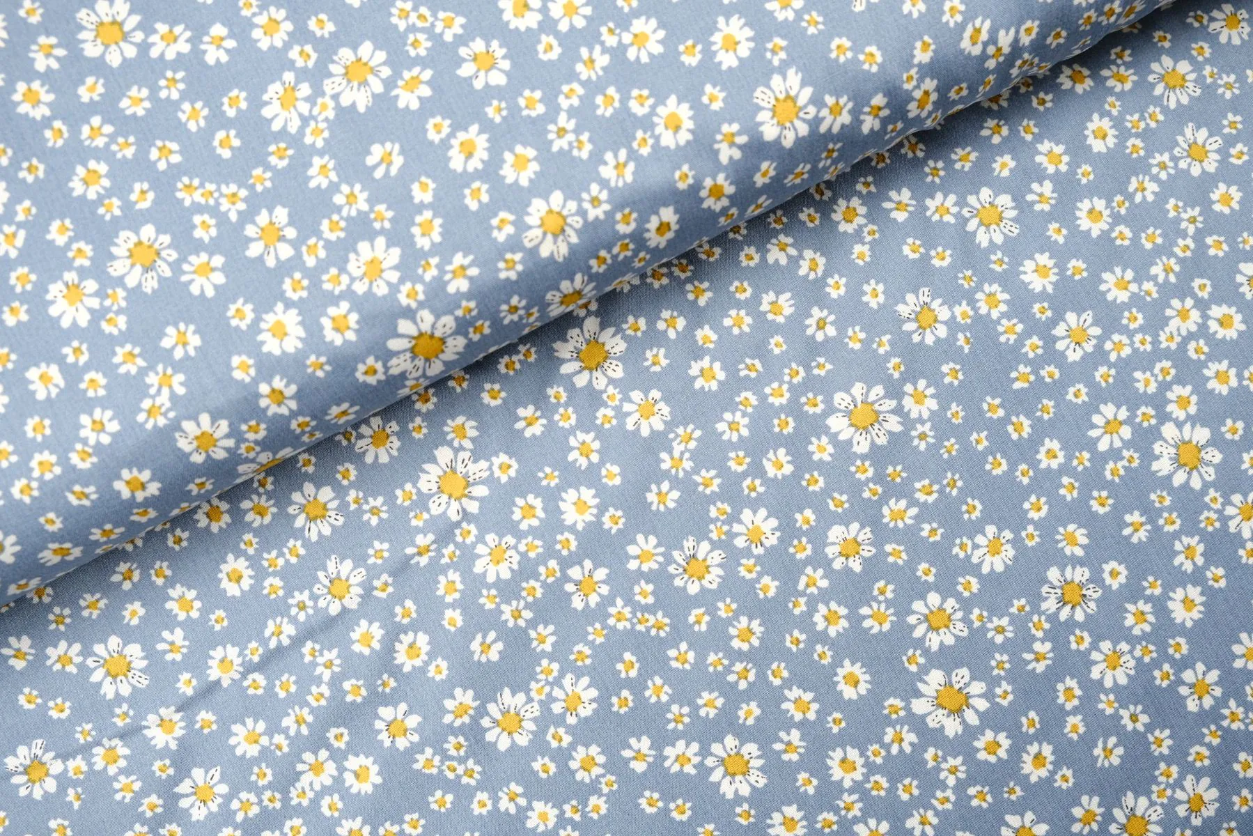 100% Viscose stof Daisies Flower Jeans